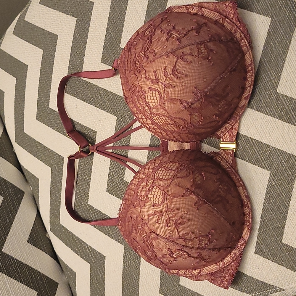 Victoria's Secret 36C maroon lace bra